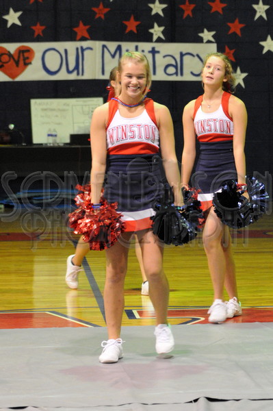 8-28 WA Pep Rally 156.JPG - SCRIVENER D300